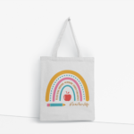 Υφασμάτινη tote bag με hashtag #teacherlife, πολύχρωμο μολύβι, ουράνιο τόξο, καρδιές και λέξεις όπως teach, love, inspire – δώρο για δασκάλα